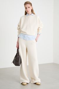 Boxy crew-neck sweatshirt - Ivory