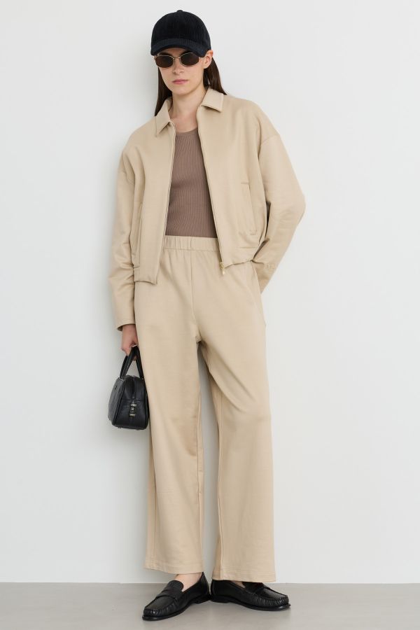 Cropped Sweatshirt with Zipped Pockets - Beige Cropped Sweatshirt with Zipped Pockets - Beige