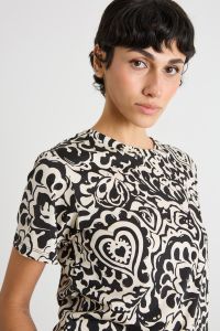 All-over print T-shirt - Beige Black All-over print T-shirt - Beige Black